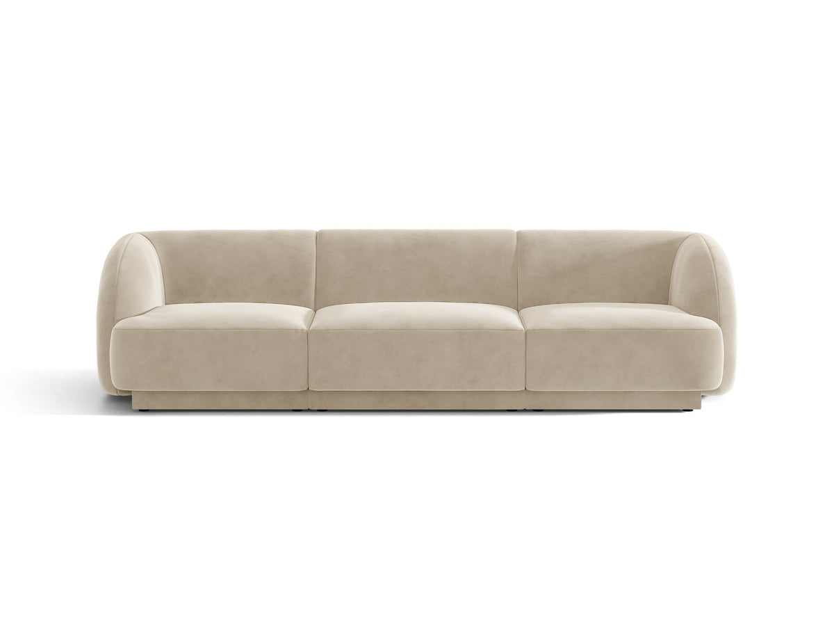 Dunkelbeiges 3er Sofa Miley von Micadoni mit Bluvel-Stoffbezug, schwarzen Kunststoffbeinen und gepolsterter Rückenlehne, Frontalansicht.