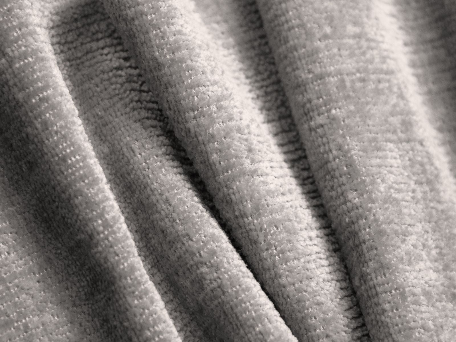 Modernes 3-Sitzer Sofa Jenny von Micadoni, perfekt für stilvolle Wohnräume. Bequeme Polsterung und ansprechendes Design für jeden Anlass.