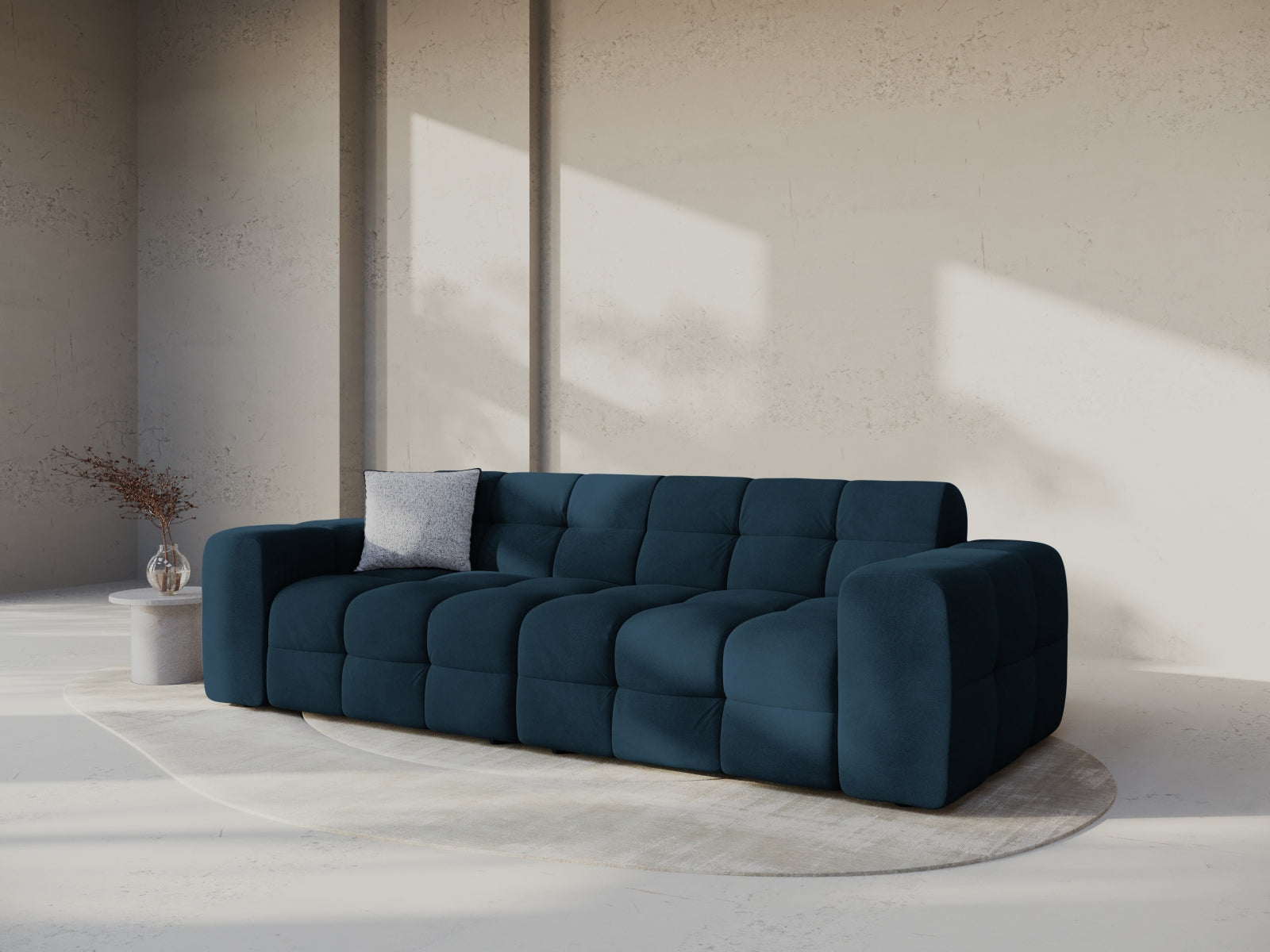 Entdecken Sie das Kendal Velour Sofa 4 Sitzer von Micadoni – stilvolles Design, luxuriöser Komfort und ideale Gemütlichkeit für Ihr Wohnzimmer.