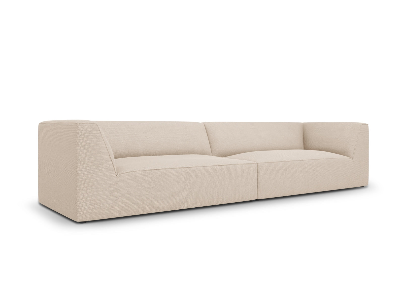 Elegantes Ruby Sofa in stilvollem Beige, ideal für moderne Wohnräume. Komfortables 4-Sitzer-Design von Micadoni.