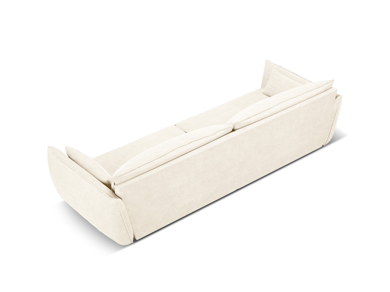 Modernes 4-Sitzer Sofa Kaelle in sanftem Beige, perfekt für stilvolle Wohnräume, bietet Komfort und Eleganz von Micadoni.