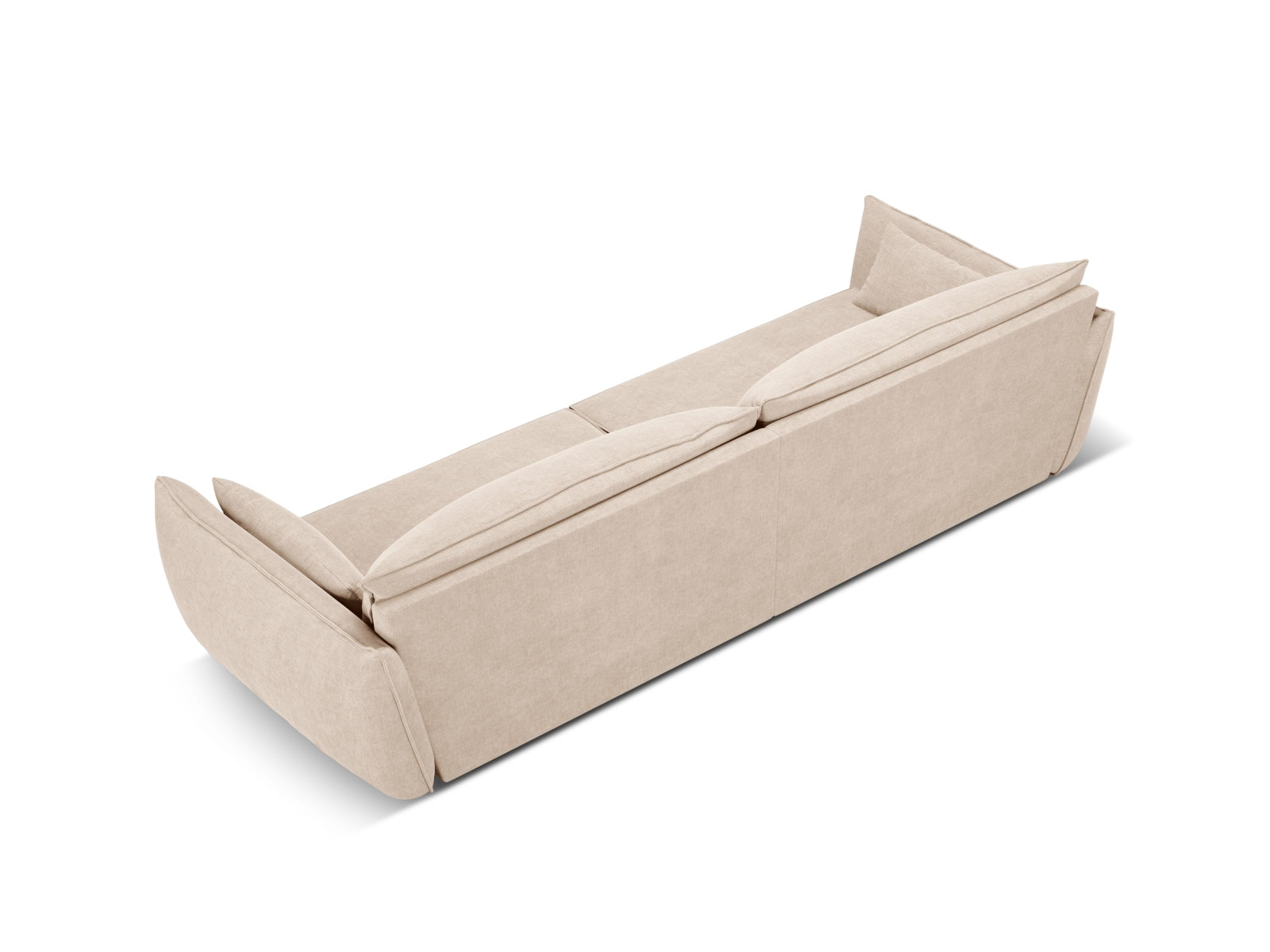Modernes 4-Sitzer Sofa Kaelle von Micadoni in einem warmen Beigeton, perfekt für gemütliche und stilvolle Wohnambiente.