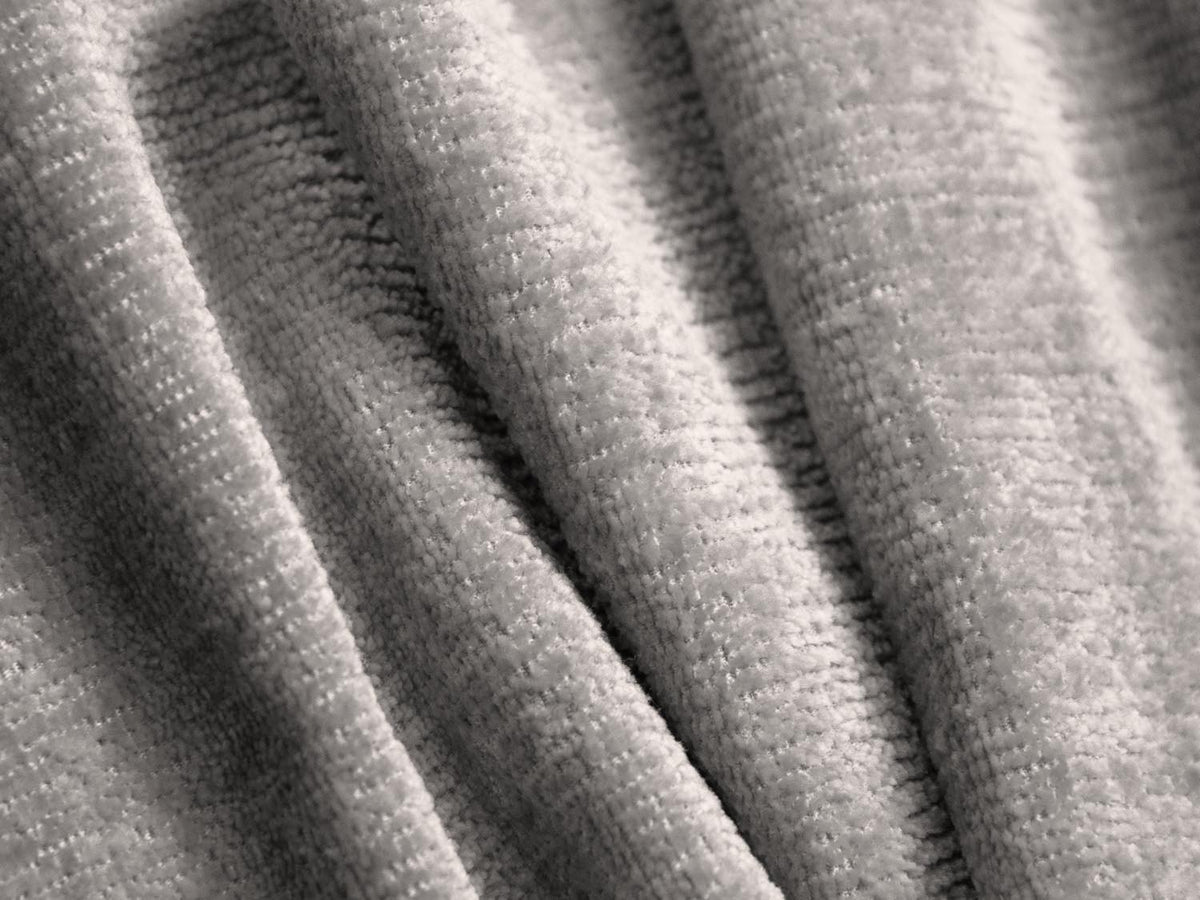 Jenny Sofa 4 Sitzer in Silver-Perfect Harmony präsentiert im Onlineshop von KAQTU Design AG. 4er Sofa ist von Micadoni