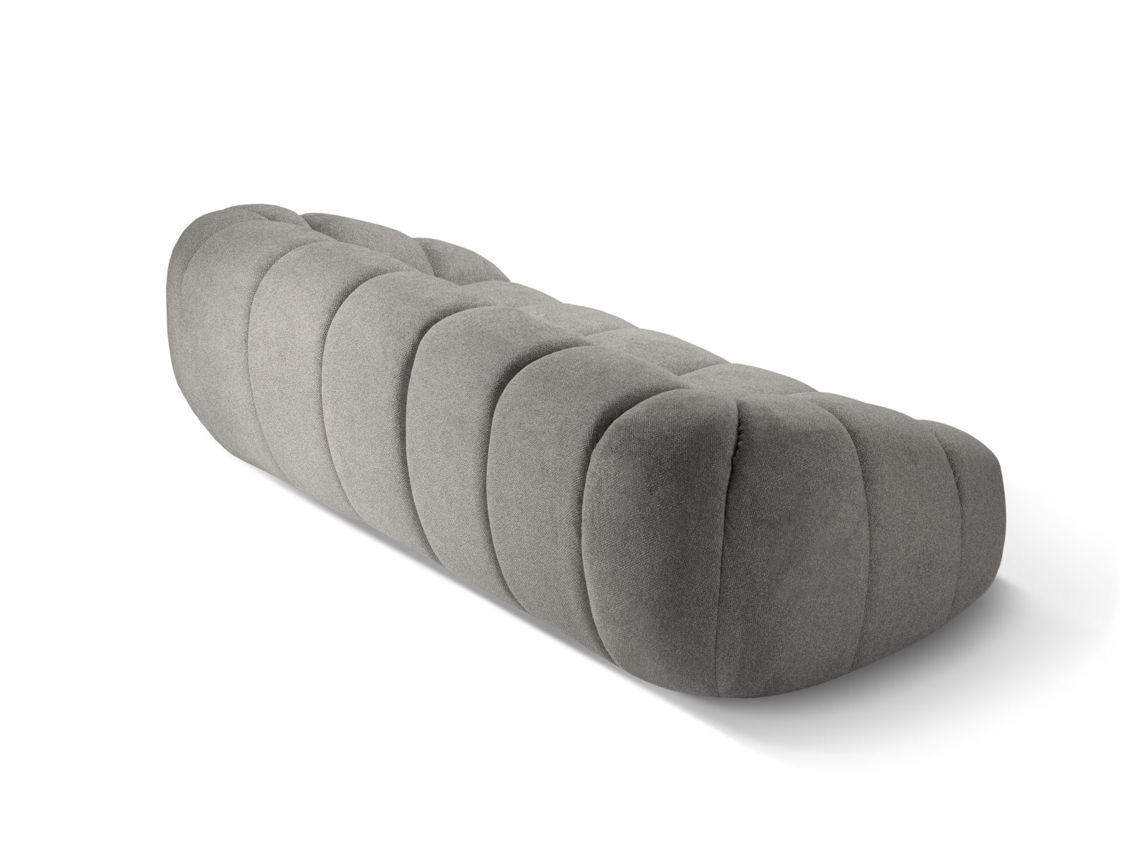 Elegantes 4-Sitzer Sofa "Diana" in sanftem Hellgrau, ideal für stilvolle Wohnräume und entspannte Abende, erhältlich bei Micadoni.