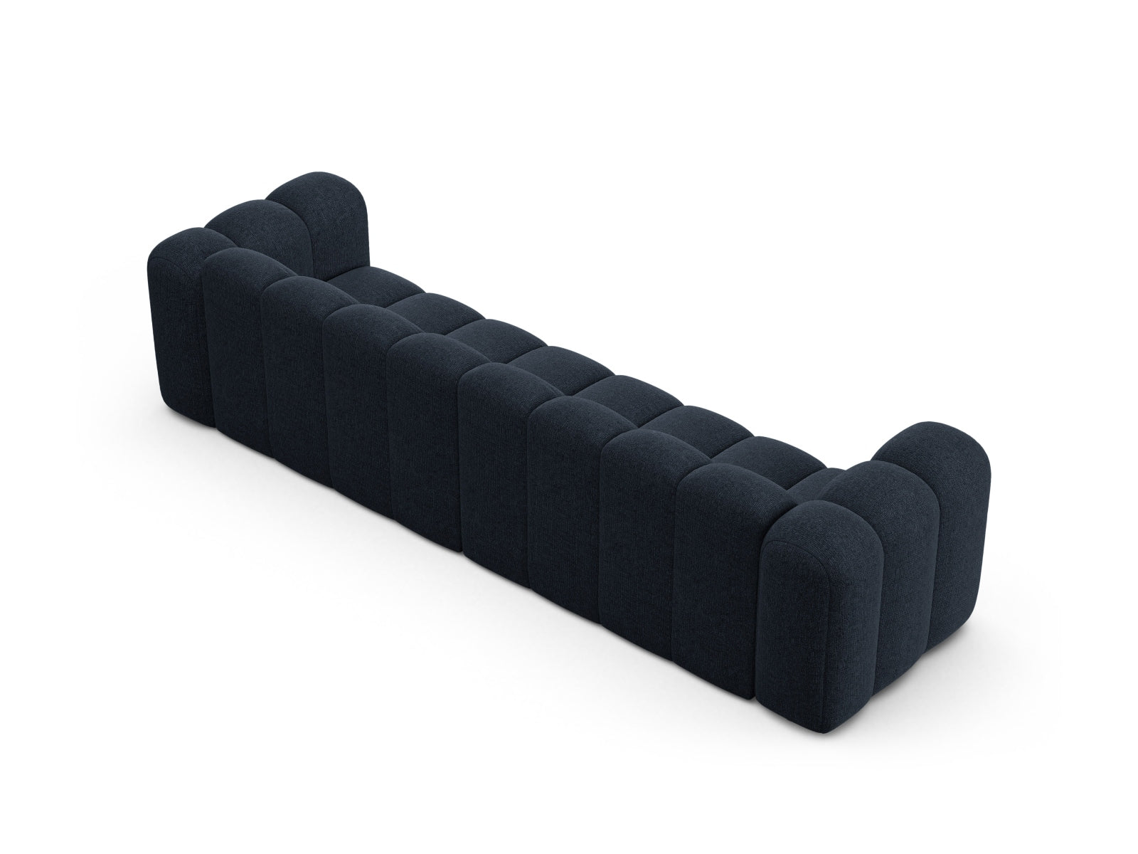 Modernes 4-Sitzer Sofa Lupine in Navy Blue-Eden, perfekt für gemütliche Abende und stilvolle Einrichtungsideen.