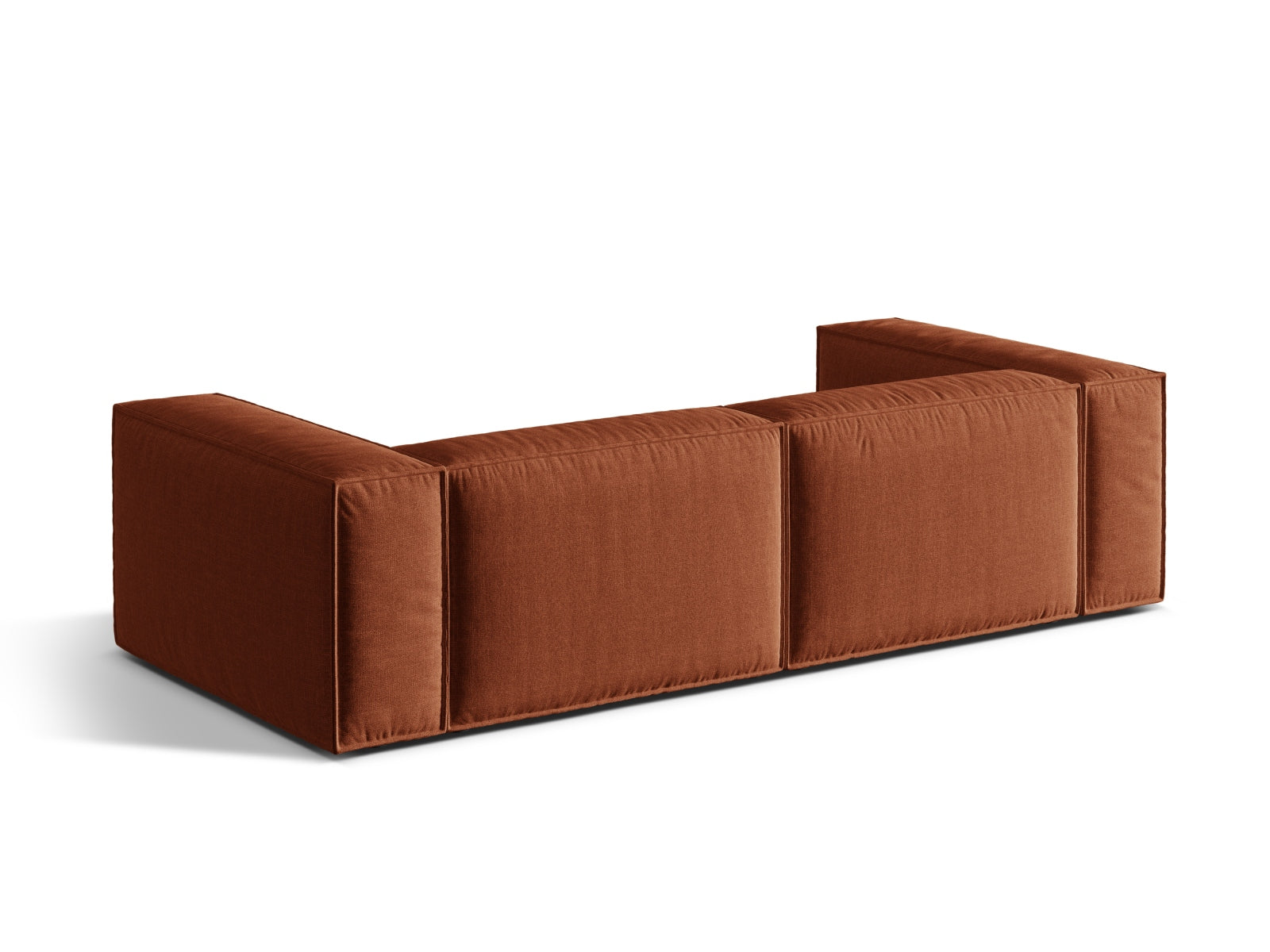 Elegantes 4-Sitzer Sofa Nuria in warmem Brick-Liberty, ideal für stilvolle Wohnräume. Komfort und Qualität von Micadoni vereint.