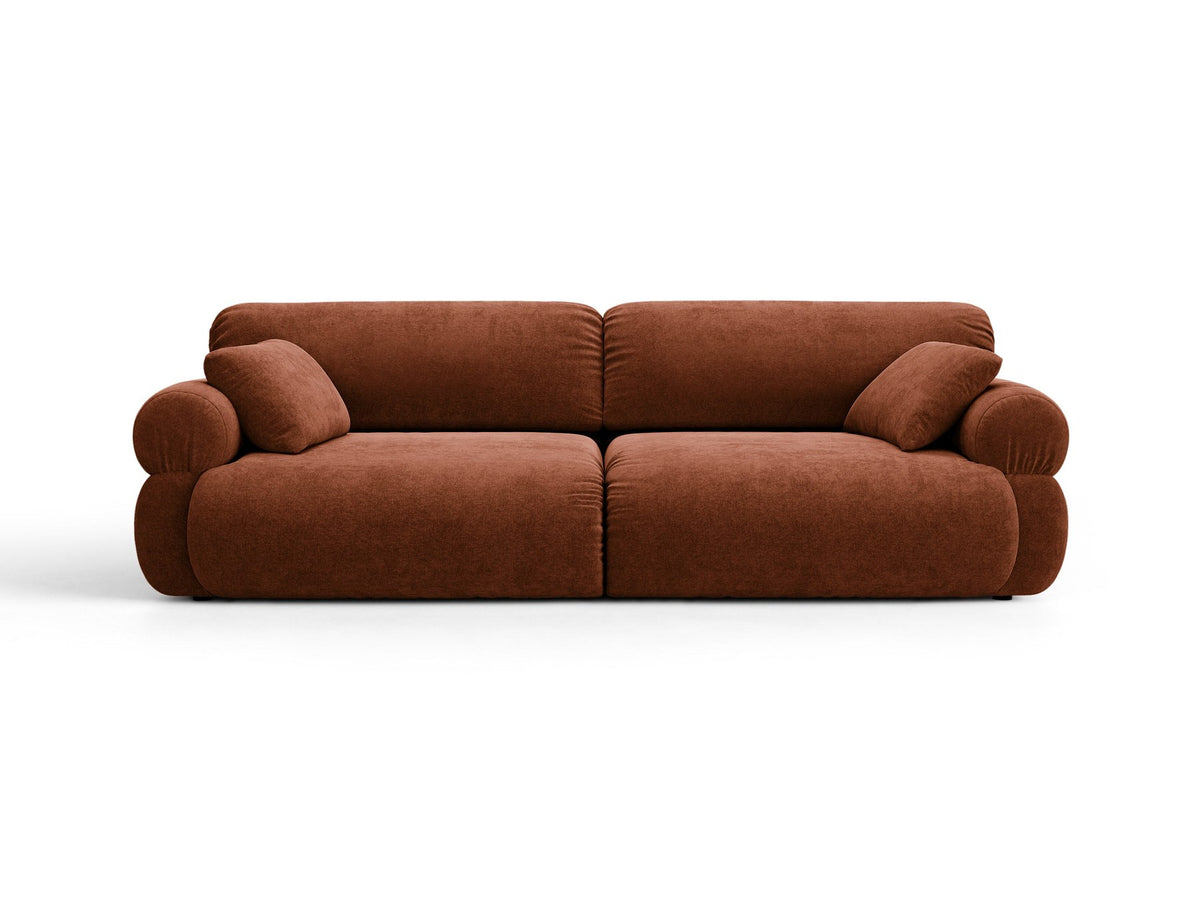 Beiges 4er Sofa Ophelia von Micadoni mit Liberty-Stoffbezug, niedriger Rückenlehne und schwarzen Kunststoffbeinen aus Polypropylen.