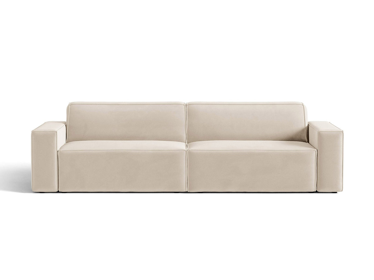 Modulares 4er Sofa Jodie von Micadoni in leichtem Beige mit Venus Samtstoff, schwarzen Kunststoffbeinen und niedriger Rückenlehne.
