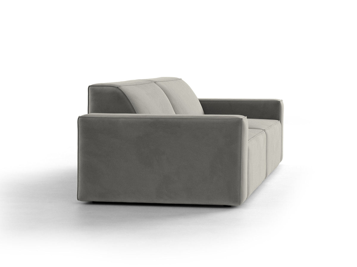 Modulares 4er Sofa Jodie von Micadoni in leichtem Beige mit Venus Samtstoff, schwarzen Kunststoffbeinen und niedriger Rückenlehne.