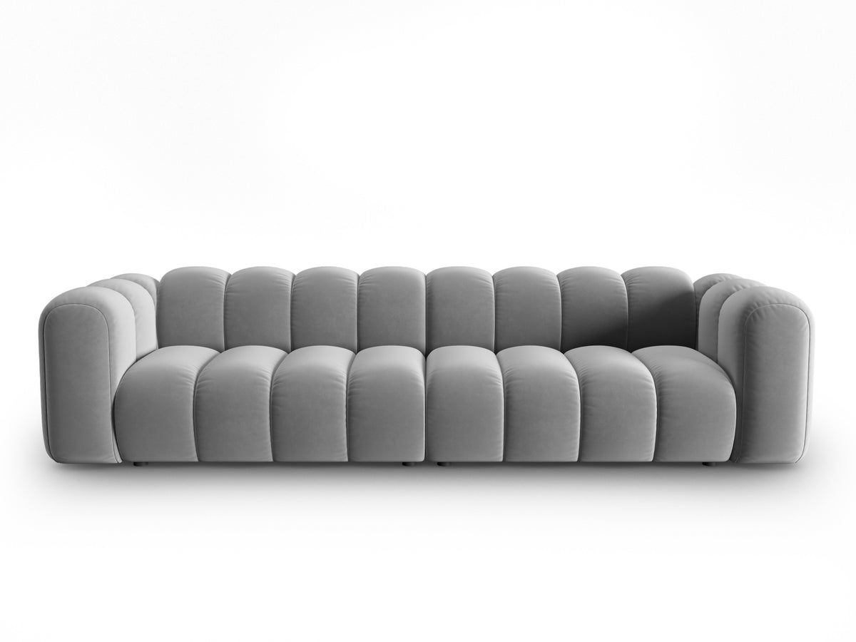 Lupine Velour modulares Sofa 4 Sitzer in Grey-Salvador präsentiert im Onlineshop von KAQTU Design AG. 3er Sofa ist von Micadoni