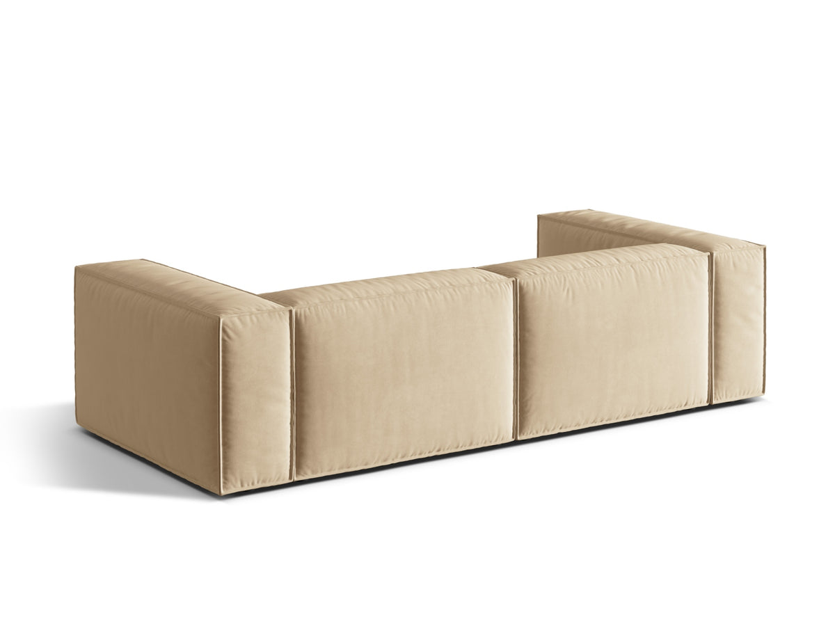 Nuria Velour Sofa 4 Sitzer in Nude-Paris präsentiert im Onlineshop von KAQTU Design AG. 4er Sofa ist von Micadoni