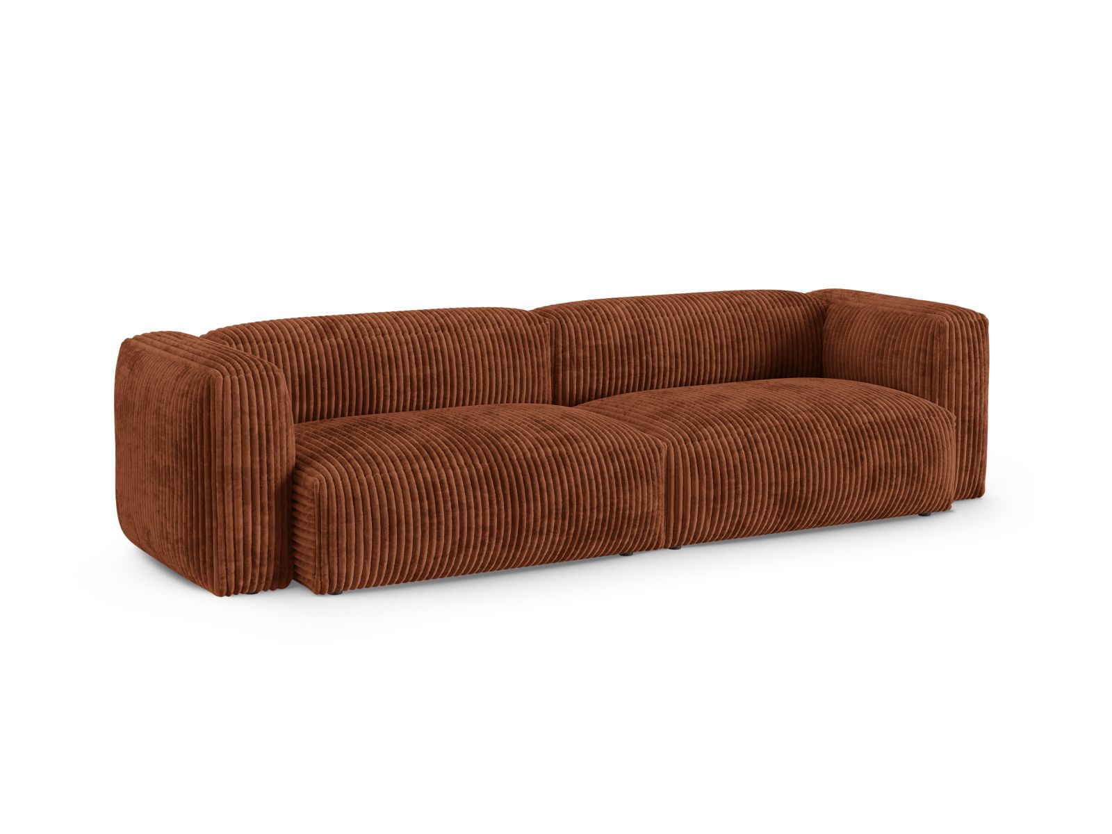 Elegantes 4-Sitzer Sofa XL Martina in warmem Brick-Tilia, ideal für stilvolle Wohnräume, erhältlich bei KAQTU Design AG.