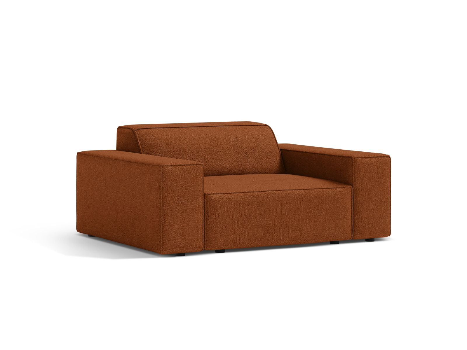 Eleganter Jodie Sessel in warmem Terracotta von Micadoni, ideal für stilvolle Wohnräume und gemütliche Entspannung.