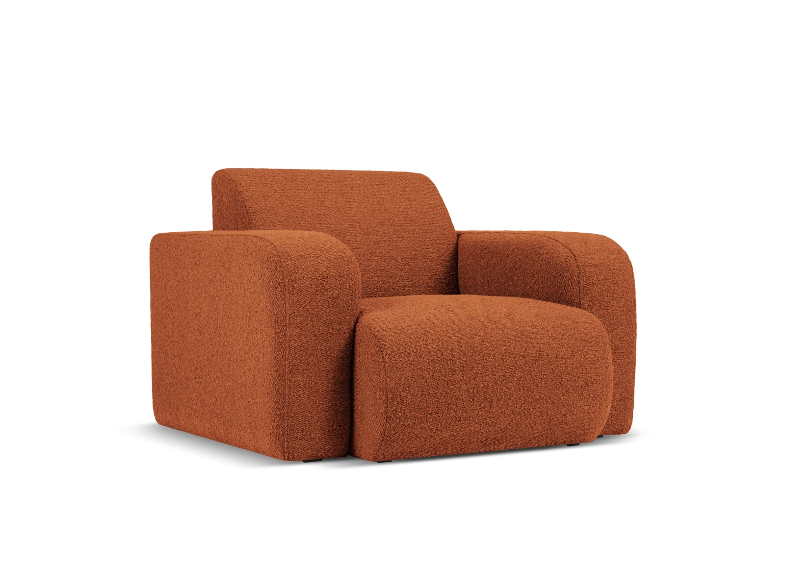 Eleganter Molino Boucle Sessel in Terracotta, ideal für stilvolle Wohnräume. Hochwertige Verarbeitung und modernes Design von Micadoni.
