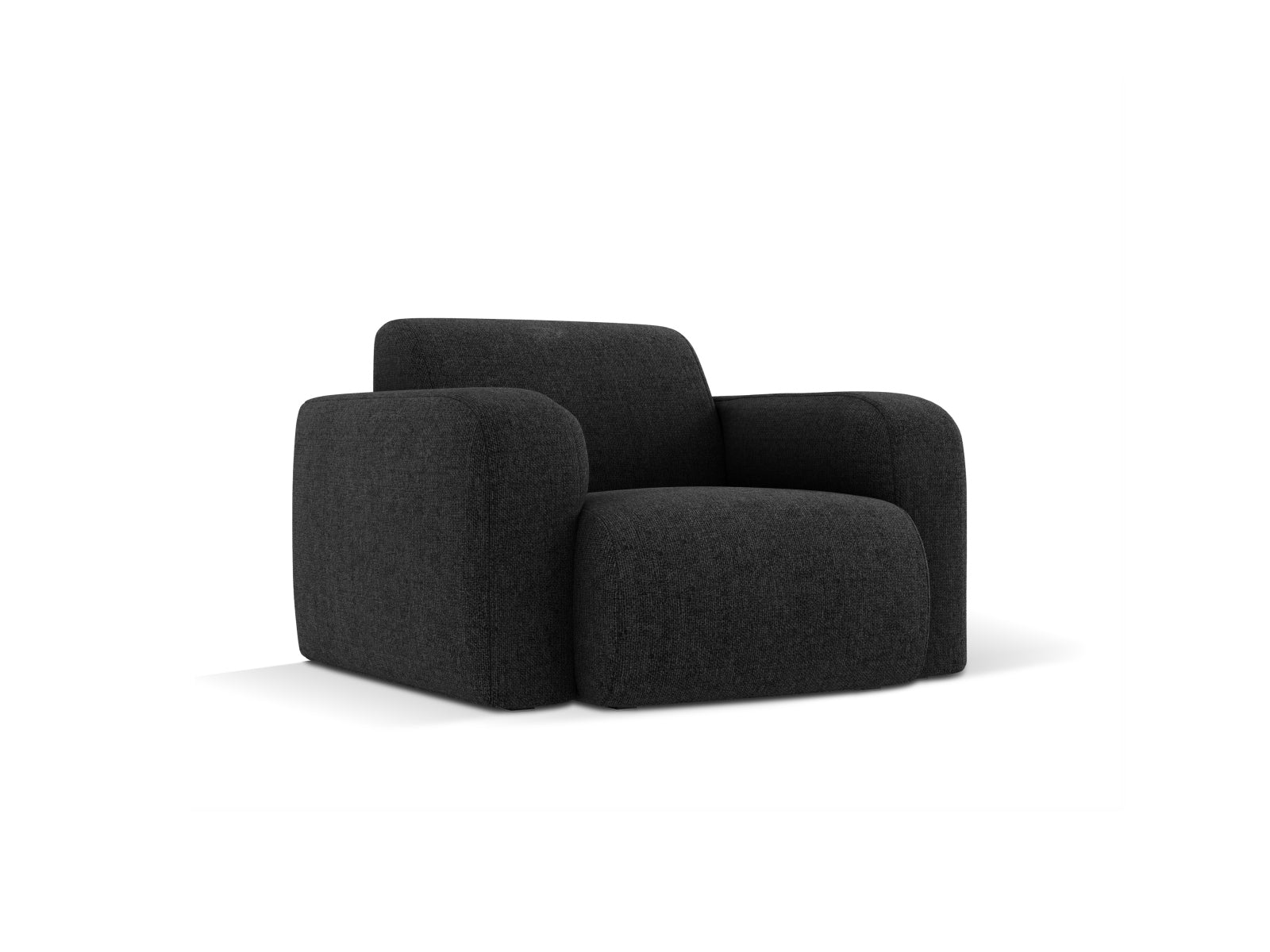 Erleben Sie den Molino Sessel 1 Sitz von Micadoni – ein eleganter, bequemer Sessel, der Ihr Zuhause stilvoll ergänzt und nachhaltig produziert ist.