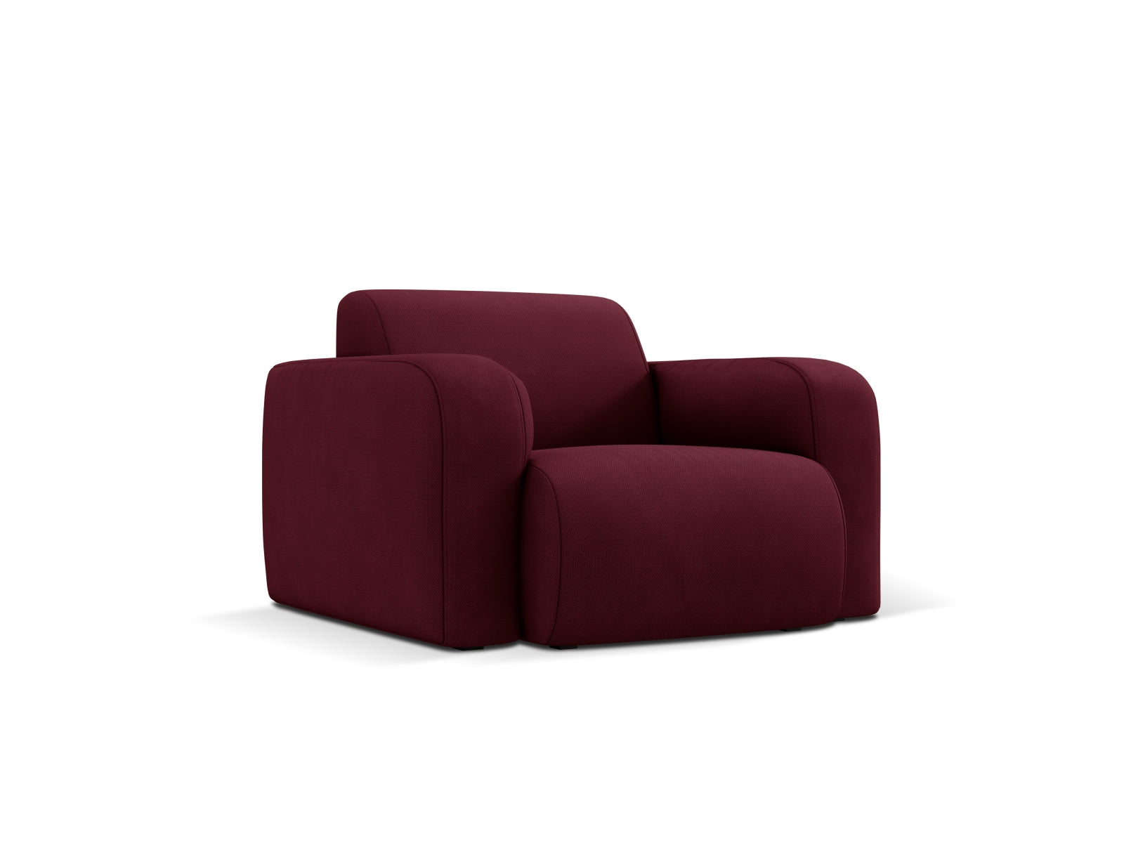 Eleganter Molino Sessel in Bordeaux-Rot von Micadoni, ideal für stilvolle Wohnräume. Bequeme Polsterung und modernes Design.