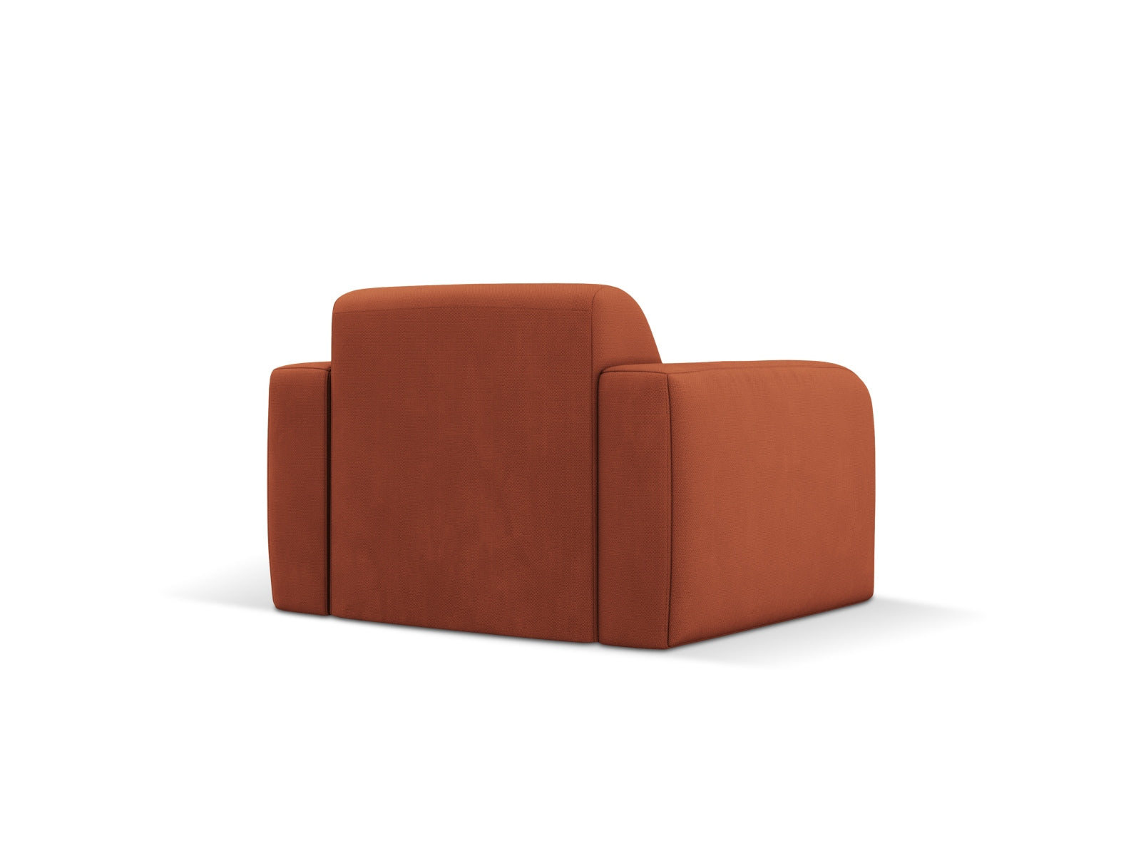 Moderner Sessel Molino von Micadoni in strahlendem Orange, perfekt für einladende Wohnbereiche. Bequeme Sitzgelegenheit mit edlem Design.