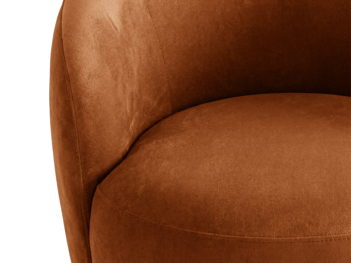 Terrakottafarbener Amalta Armsessel von Micadoni mit Stoffbezug aus der Kollektion Salvador und Beinen aus Stahl, kompakte Sitzform.
