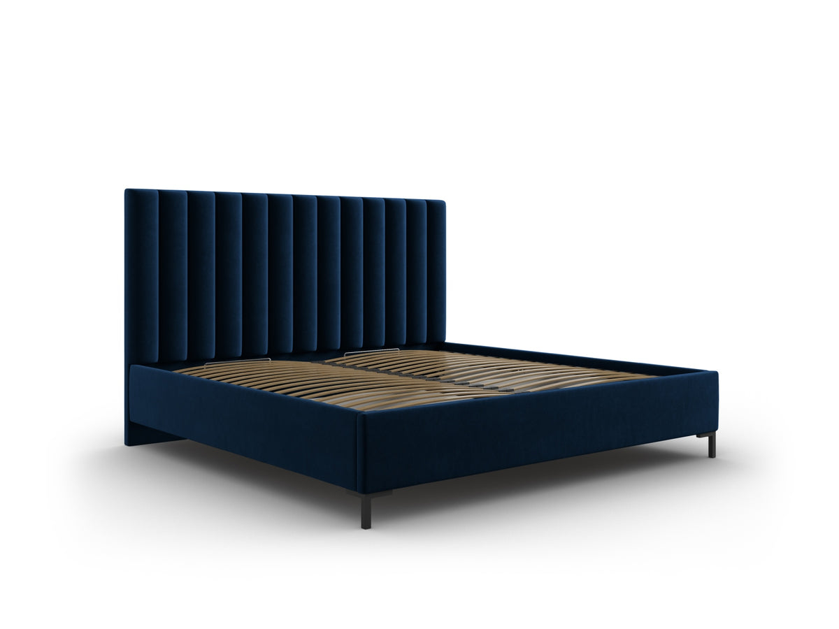 Allison Bett mit Stauraum und Headboard 140cm in Royal Blue-Bluvel präsentiert im Onlineshop von KAQTU Design AG. Bett ist von Micadoni