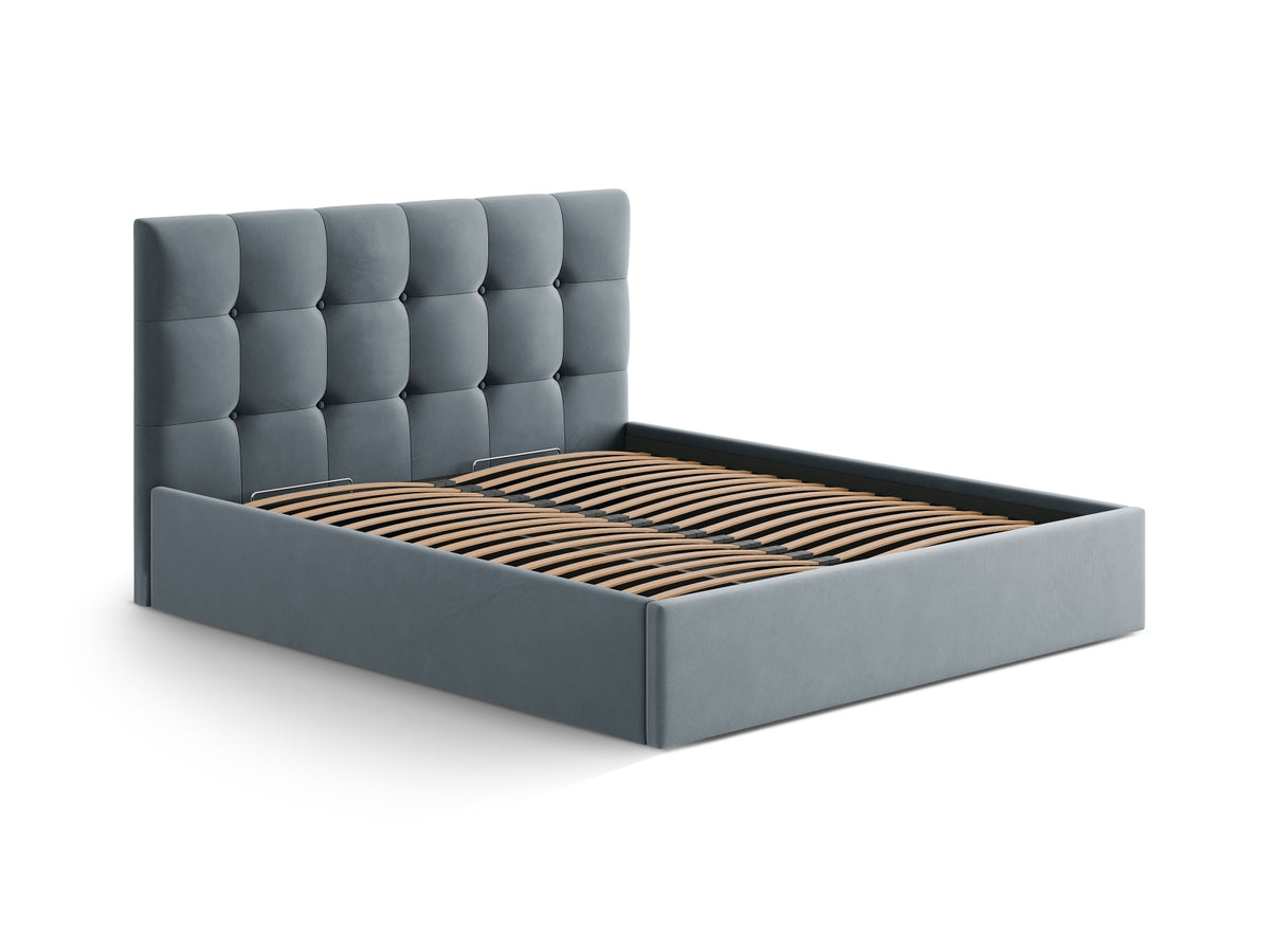 Susan Bett mit Stauraum 140cm in Light Blue-Bluvel präsentiert im Onlineshop von KAQTU Design AG. Bett ist von Micadoni