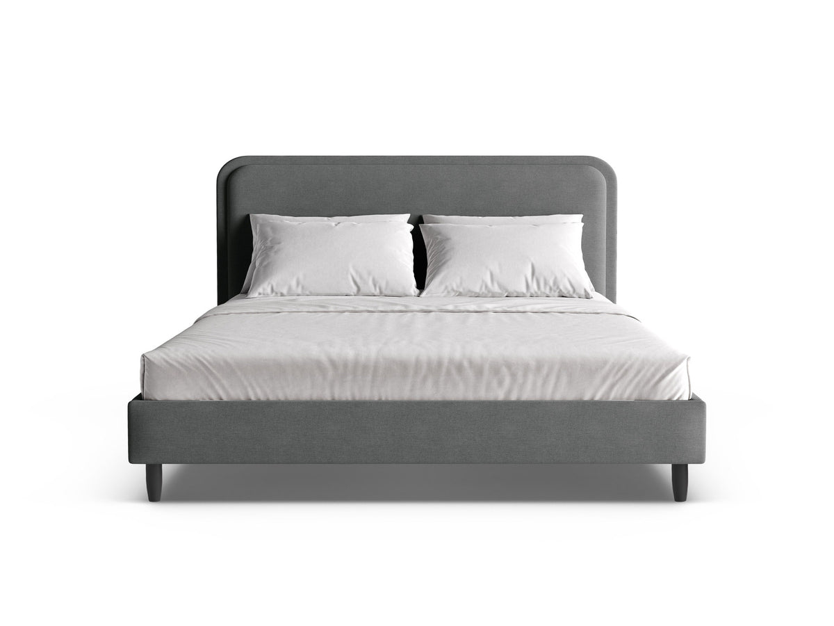 Aveline Bett mit Kopfteil in Ivory-Wind von Micadoni, 160 x 200 cm, mit gepolstertem Kopfteil und schwarzen Holzbeinen, Rahmen aus Möbelplatte und Sperrholzlatten.