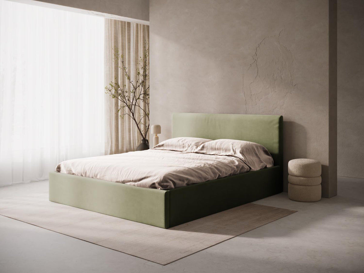 Susan Bett mit Stauraum 160cm in Green-Bluvel präsentiert im Onlineshop von KAQTU Design AG. Bett ist von Micadoni