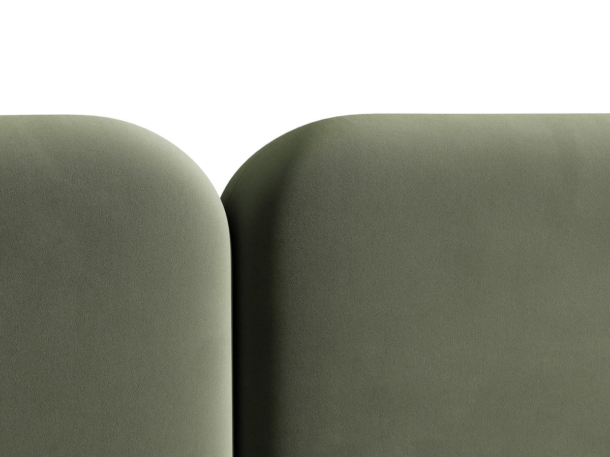 Saga Stauraumbett von Micadoni in Mandel beige mit gepolstertem Kopfteil, Samtbezug Magic Velvet und schwarzen Kunststoffbeinen, Bettkasten geöffnet sichtbar.