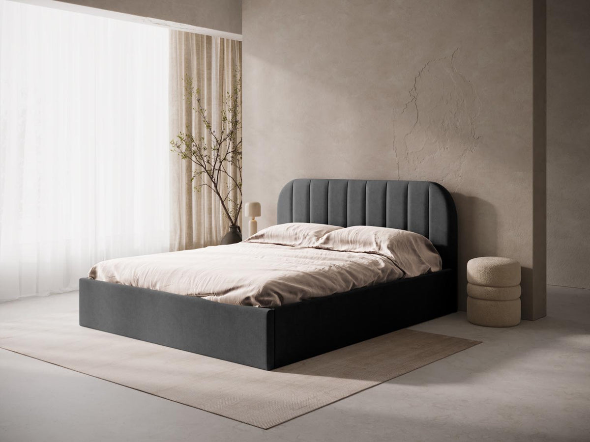 Susan Bett mit Stauraum 200cm in Anthracite-Moly präsentiert im Onlineshop von KAQTU Design AG. Bett ist von Micadoni