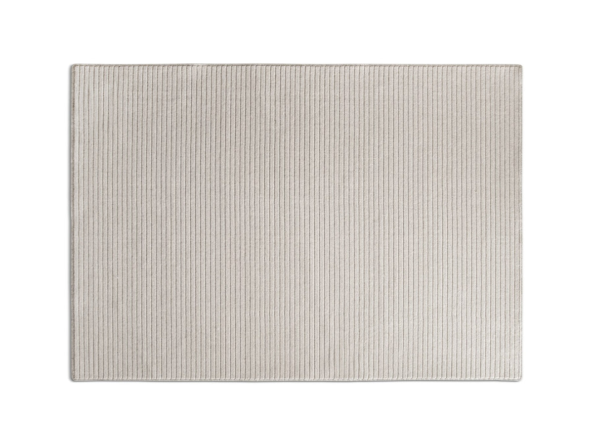 Hellgrauer Teppich Rokel aus 100% Wolle mit Streifenmuster, Schnitt- und Schlingenflor, Grösse 300x200cm, Hersteller Micadoni.
