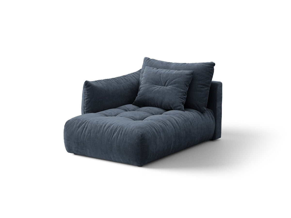 Beige Chaiselongue Bloom von Micadoni mit Veloursbezug Casino Pearl, schwarzen Kunststoffbeinen und gepolsterter Rückenlehne.