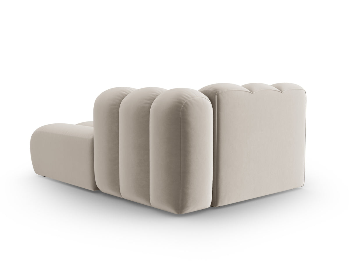 Lupine Velour Sofa Chaise Lounge rechts 2 Sitzer in Beige-Salvador präsentiert im Onlineshop von KAQTU Design AG. L-Sofa rechts ist von Micadoni