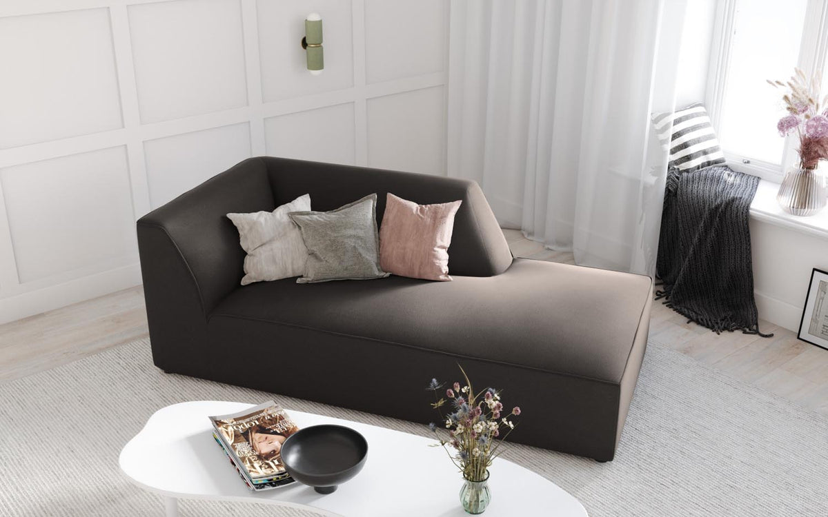 Ruby Velour Sofa Chaise Lounge rechts 1 Sitz in Dark Grey-Salvador präsentiert im Onlineshop von KAQTU Design AG. L-Sofa rechts ist von Micadoni
