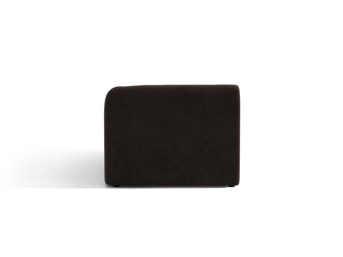 Miley Chaiselongue von Micadoni in Dunkelbeige, Stoffbezug Bluvel, rechtsseitige Ausrichtung, schwarze Kunststoffbeine, modulares Sofa-Element.