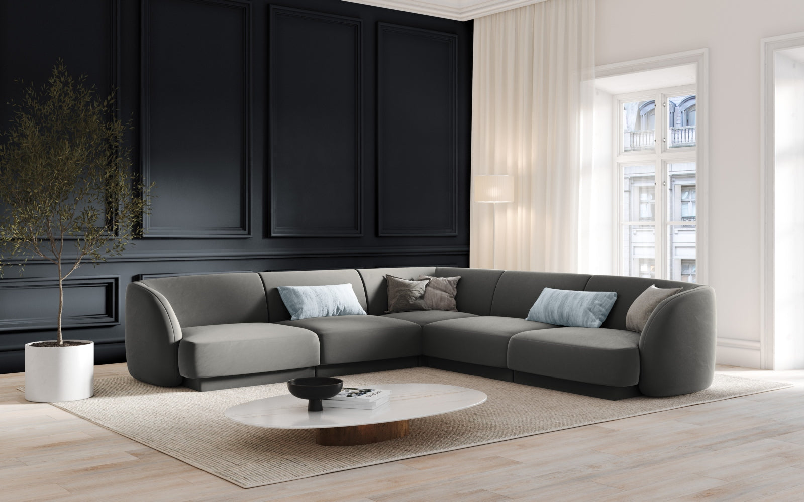 Elegantes Miley Velour Ecksofa in symmetrischer Form, 5-Sitzer in sanftem Hellgrau, ideal für stilvolle Wohnräume.