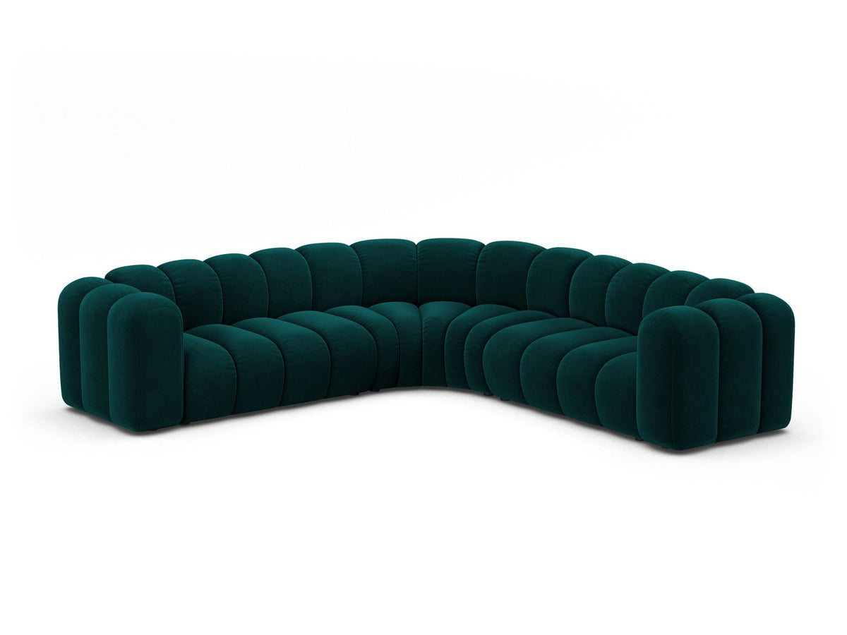 Modulares symmetrisches Ecksofa Lupine von Micadoni in leichtem Beige, Stoffbezug Venus, schwarze Kunststoffbeine, grosszügige Sitzfläche.