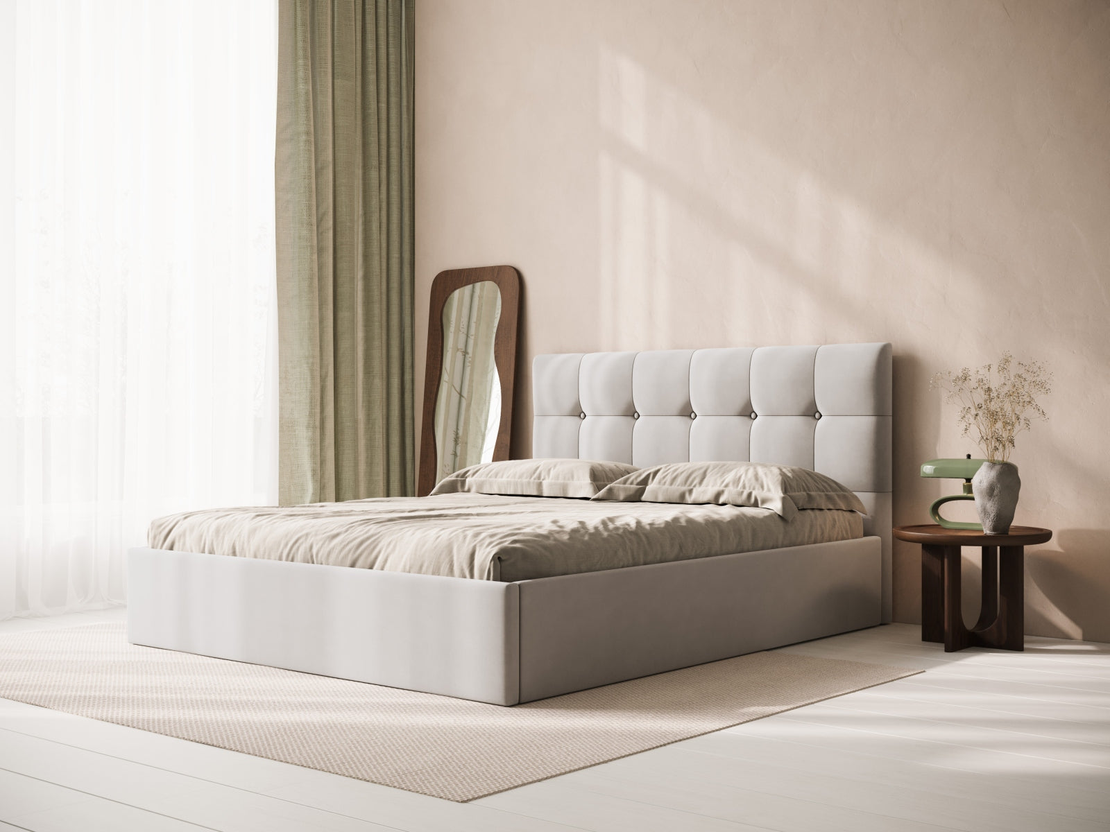 Elegantes Phaedra Velour Kopfteil in sanftem Dunkelbeige, ideal für stilvolle Schlafzimmergestaltung. Hochwertige Verarbeitung von Micadoni.