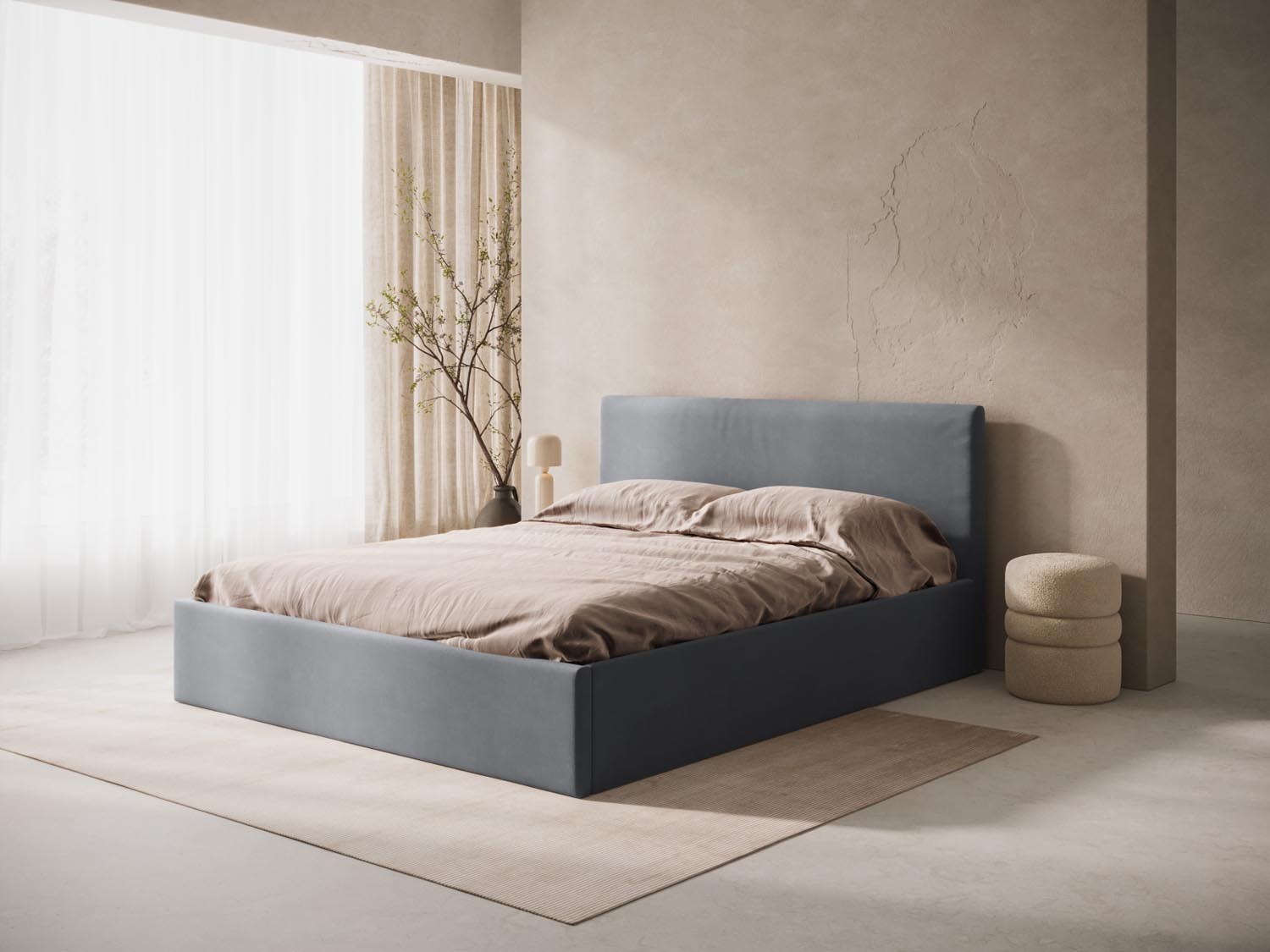 Stilvolles Remo Velour Kopfteil in edlem Grau-Blau, perfekt für ein modernes Schlafzimmerambiente von Micadoni.