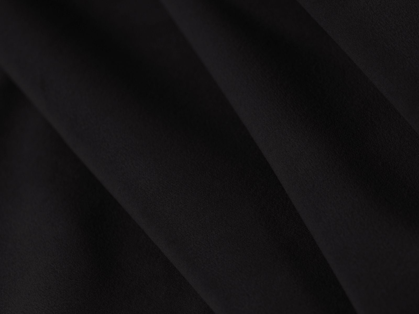Stilvolles Kopfteil Marl in 160 cm Breite, gefertigt aus hochwertigem Black-Magic Velvet, perfekt für eine elegante Schlafzimmeratmosphäre.