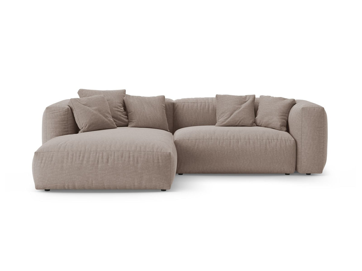 4-Sitzer Ecksofa links mit Bettfunktion Martina in Dark Beige-Boston präsentiert im Onlineshop von KAQTU Design AG. Bettsofa links ist von Micadoni