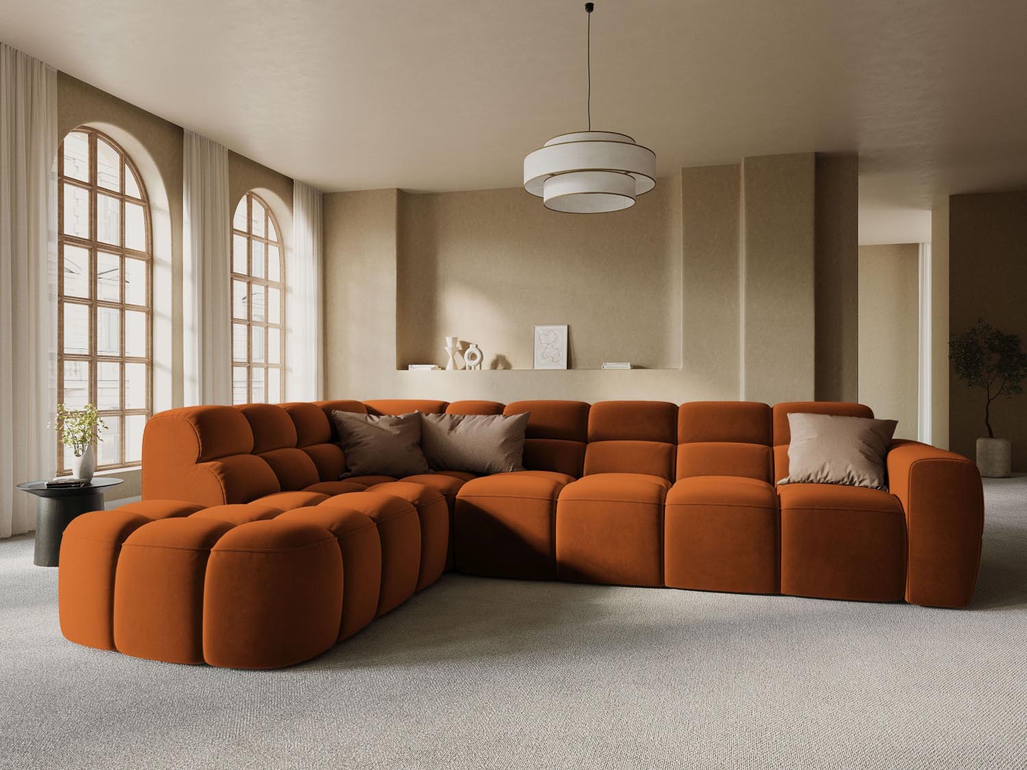Erleben Sie das stilvolle Lisa Velour links Ecksofa 5 Sitzer von Micadoni. Perfekt für Ihr Wohnzimmer, vereint es modernen Komfort mit elegantem Design.