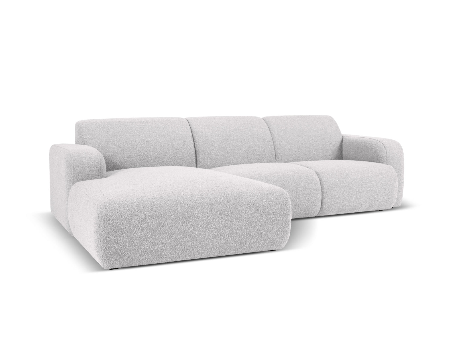 Elegantes Molino Boucle Ecksofa links für 4 Personen in hellem Grau, ideal für stilvolle Wohnräume, erhältlich bei KAQTU Design AG.