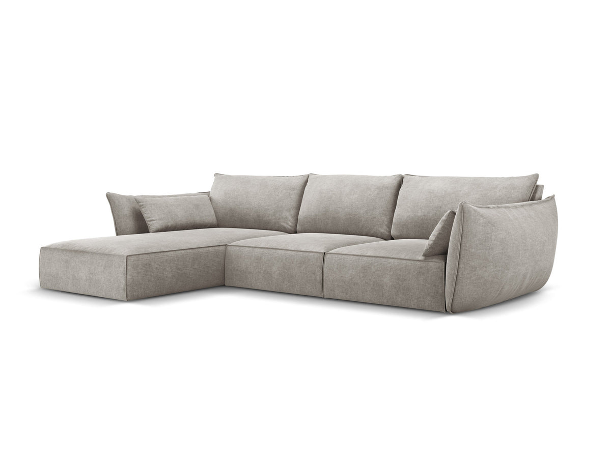 Kaelle Ecksofa links 4 Sitzer in Light Grey-Over The Horizon präsentiert im Onlineshop von KAQTU Design AG. L-Sofa links ist von Micadoni