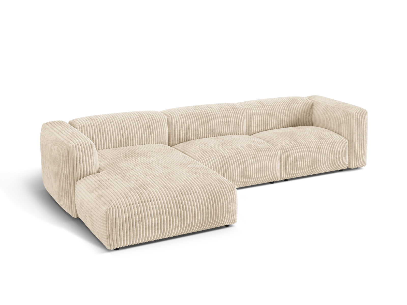 Modernes Martina L-Sofa in sanftem Beige, perfekt für gemütliche Wohnzimmer. Flexibles, modulares Design für persönliche Gestaltung.