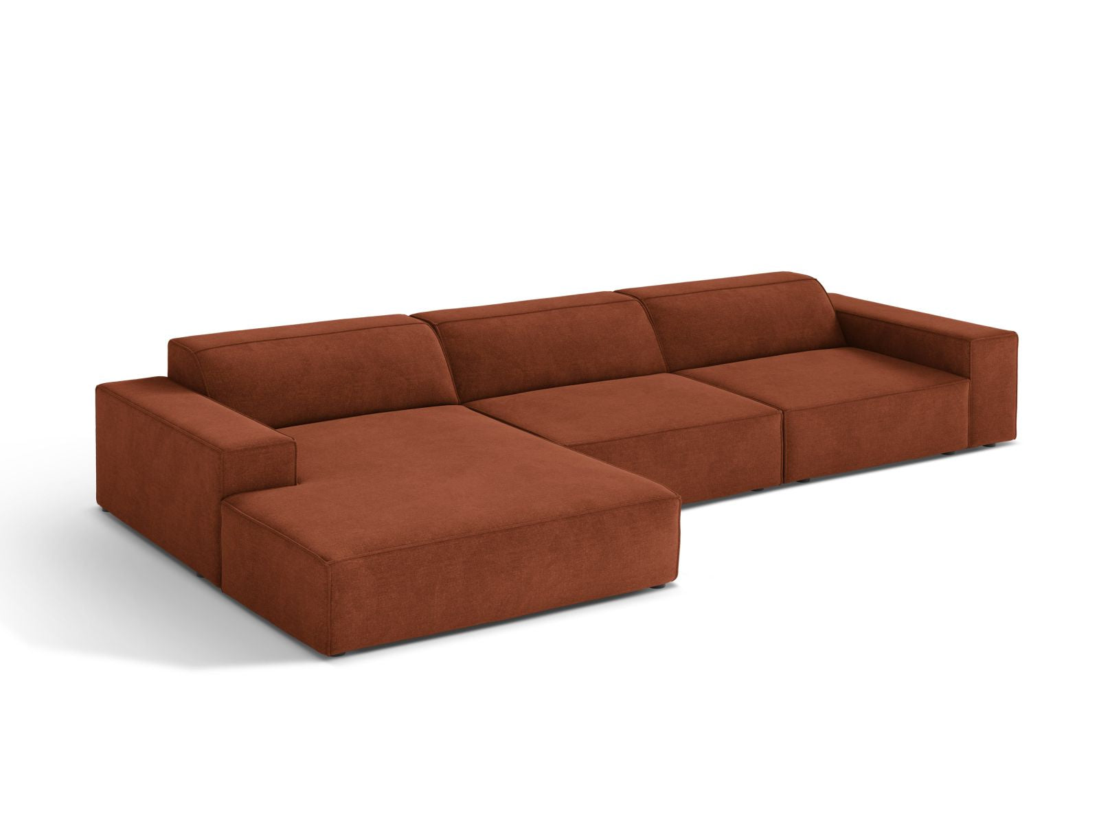 Modulares 4-Sitzer Ecksofa Jodie in stilvollem Brick-Liberty, ideal für moderne Wohnräume, erhältlich bei KAQTU Design AG.