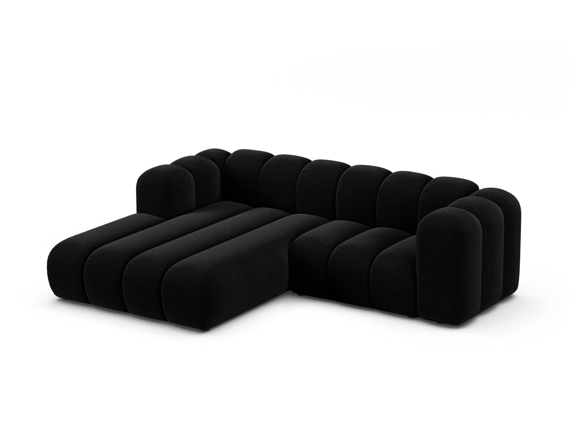 Lupine Linkes Ecksofa von Micadoni in Beige, L-förmiges Ecksofa mit Samtstoff Venus, schwarzen Kunststoffbeinen, Ausrichtung links.