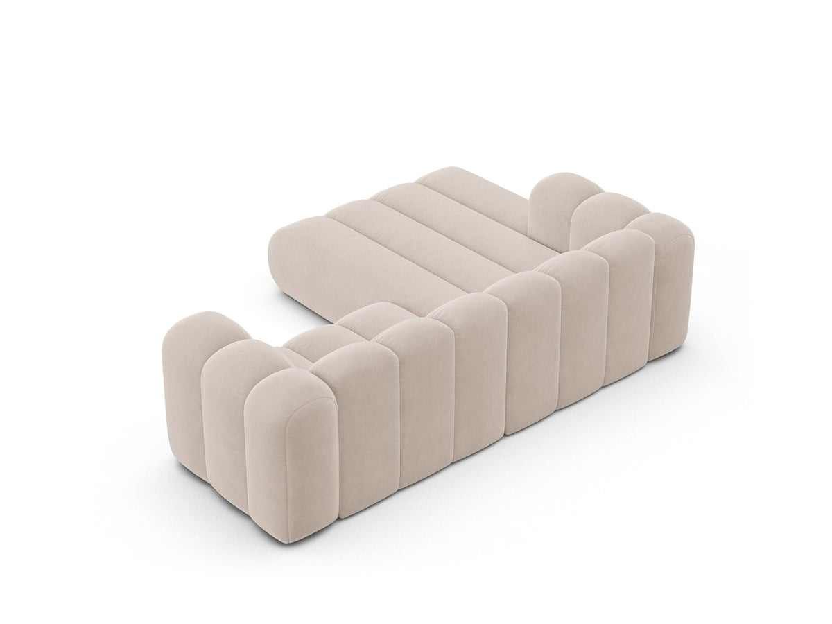 Lupine Linkes Ecksofa von Micadoni in Beige, L-förmiges Ecksofa mit Samtstoff Venus, schwarzen Kunststoffbeinen, Ausrichtung links.