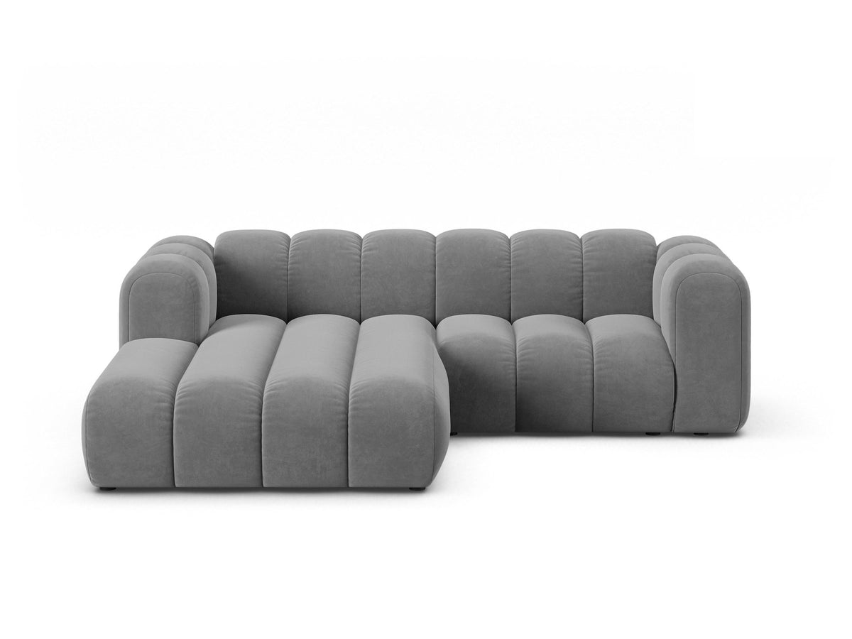 Lupine Linkes Ecksofa von Micadoni in Beige, L-förmiges Ecksofa mit Samtstoff Venus, schwarzen Kunststoffbeinen, Ausrichtung links.