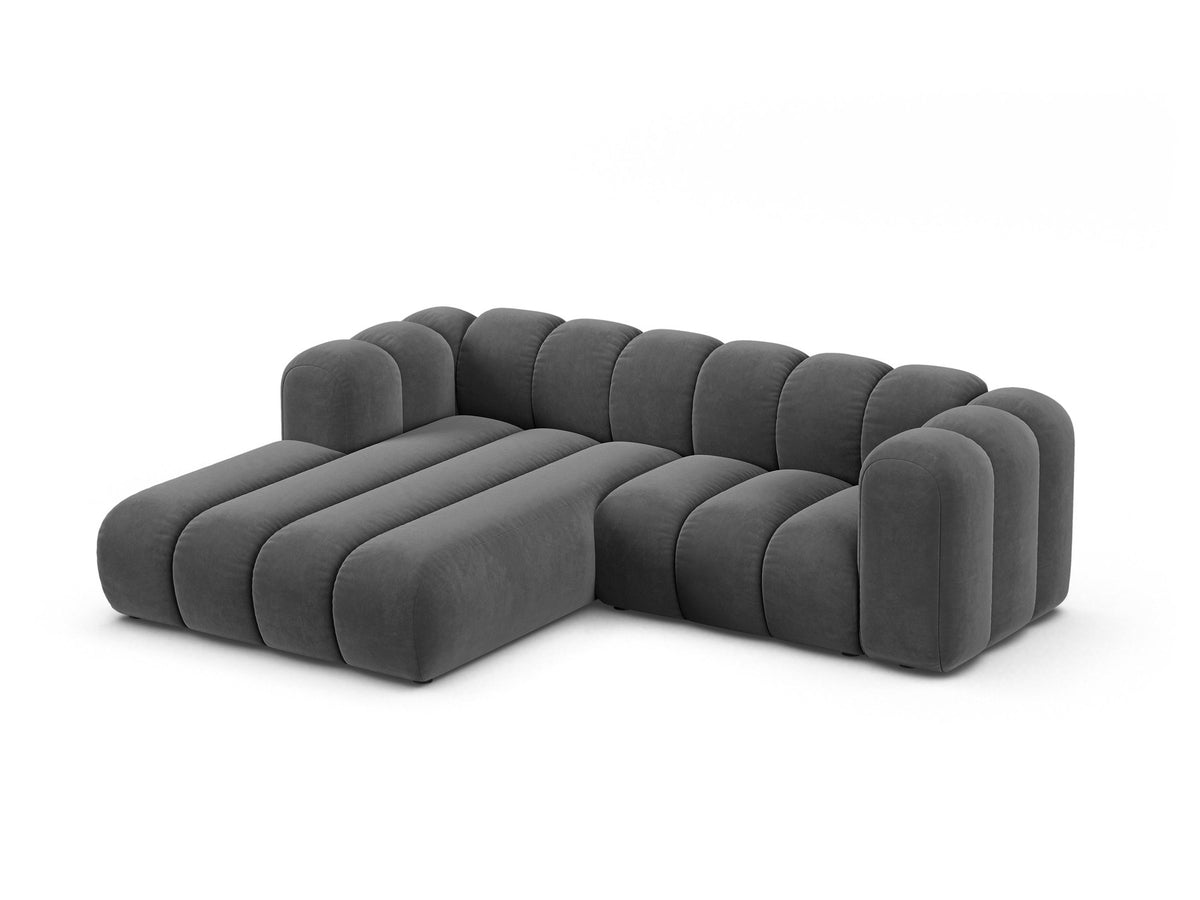 Lupine Linkes Ecksofa von Micadoni in Beige, L-förmiges Ecksofa mit Samtstoff Venus, schwarzen Kunststoffbeinen, Ausrichtung links.