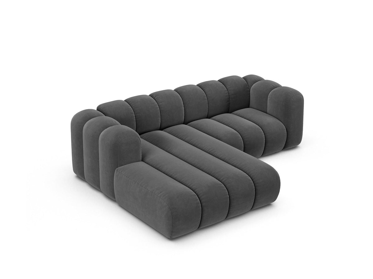 Lupine Linkes Ecksofa von Micadoni in Beige, L-förmiges Ecksofa mit Samtstoff Venus, schwarzen Kunststoffbeinen, Ausrichtung links.