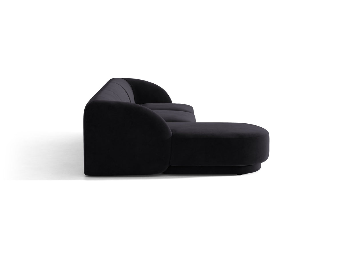 Miley Linkes Ecksofa von Micadoni, L-Sofa links in Dunkelbeige mit Bluvel-Stoffbezug und schwarzen Kunststoffbeinen, Frontalansicht.